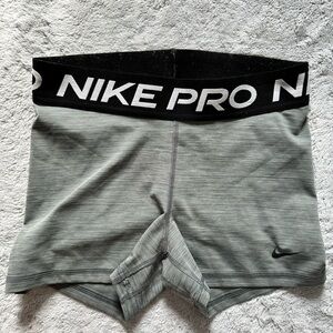 Women’s Nike Pro 3” Shorts